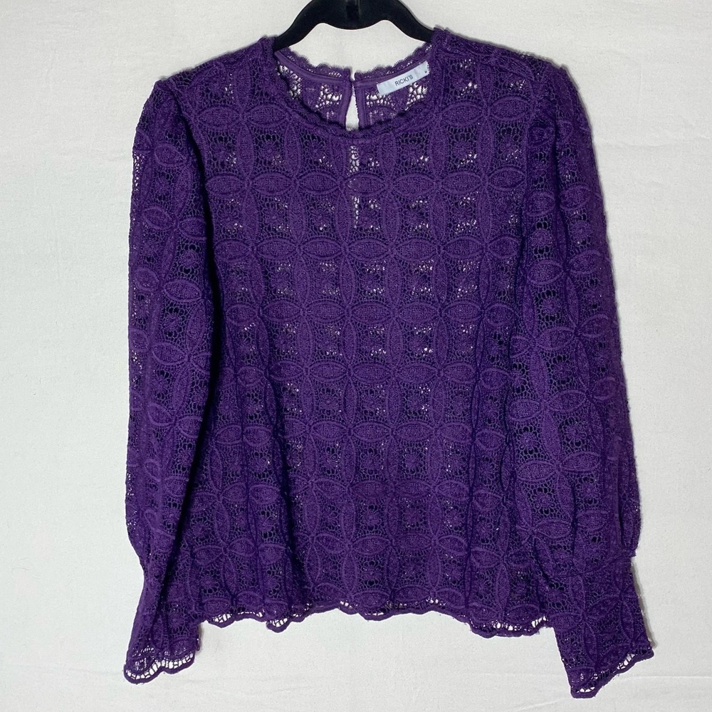 Ricki’s Semi Sheer Purple Lace Blouse W Long Peasant Style Sleeves M